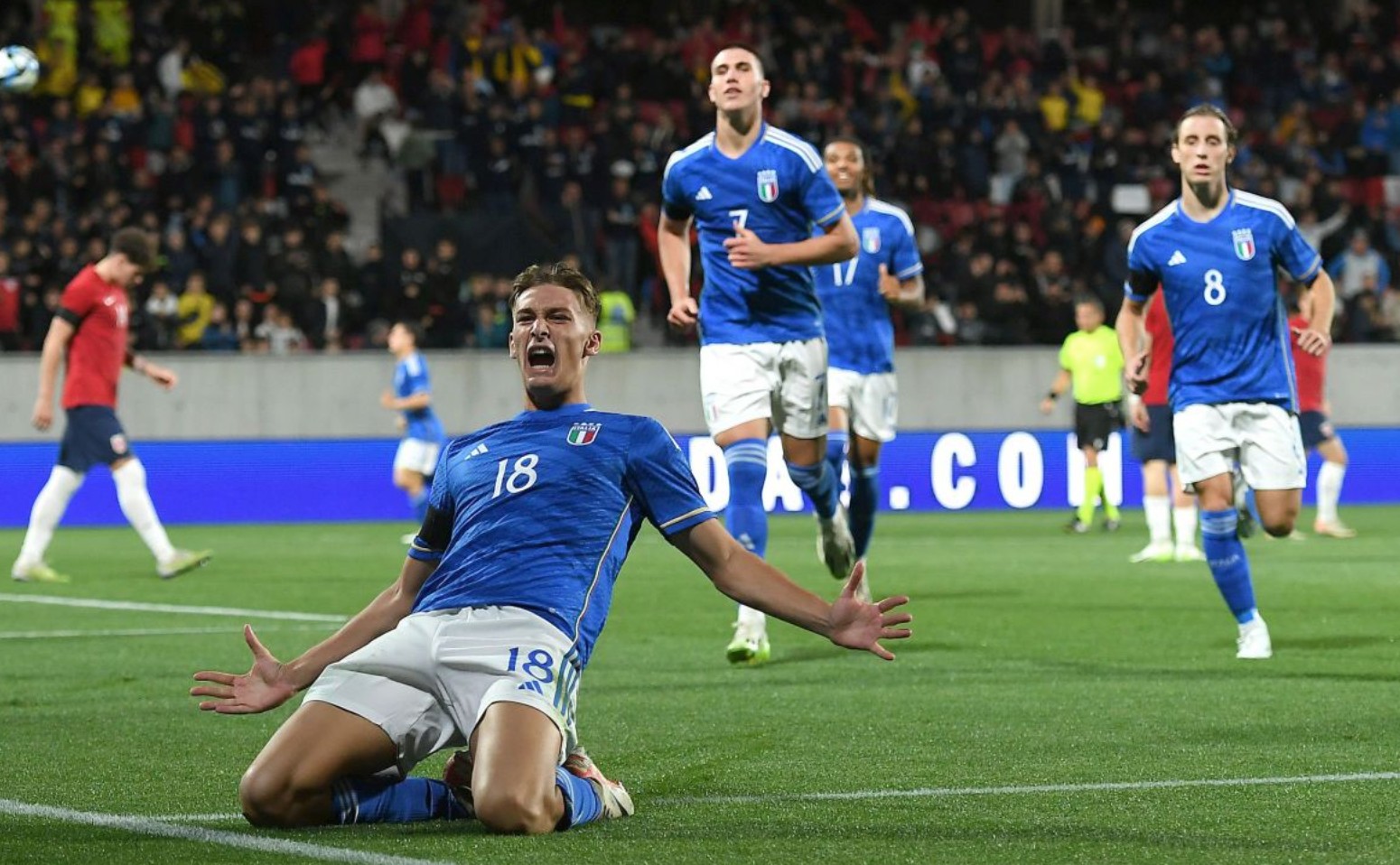 半场战报：多特1-1博德闪耀，布兰特建功，阿里萨米扳平（半场速递：多特1-1博德闪耀，布兰特破门，阿里萨米扳平）