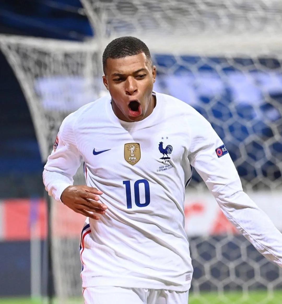 巴恩斯空砍准三双，猛龙7人得分上双，3分惜败湖人（巴恩斯准三双难救主，猛龙七人上双，三分憾负湖人）