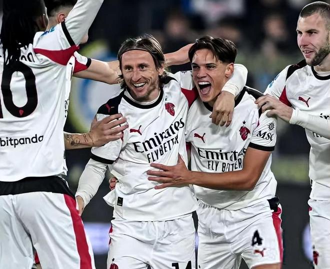 德泽尔比：我没和国米接触过；路易斯-恩里克需要信任（德泽尔比否认与国米接触，呼吁给予路易斯-恩里克信任）