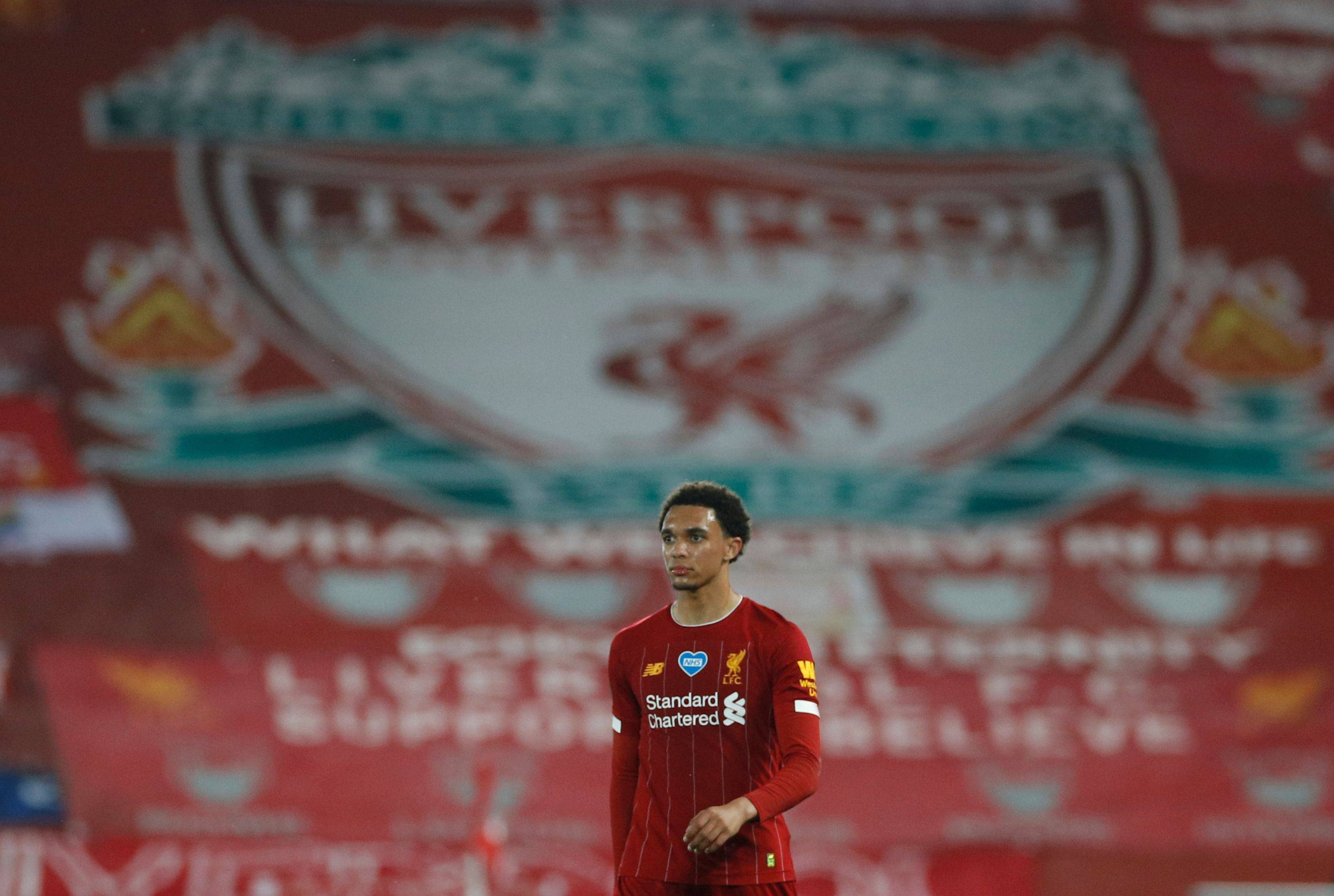 每体：埃里克将与巴萨续约至2029年，并含一年续约选项（每体报道：巴萨将与埃里克续约至2029年，合同附带一年延长选项）