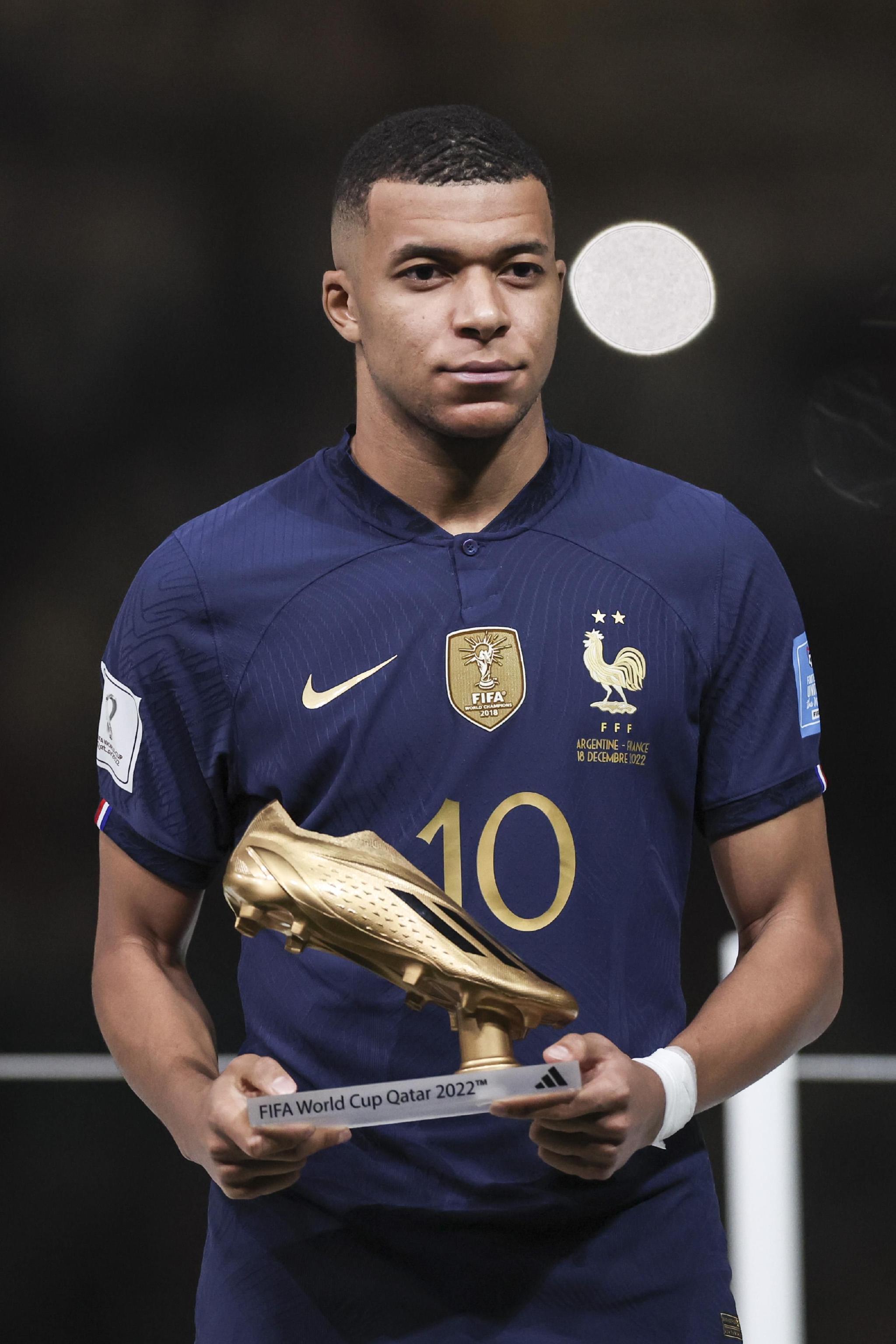 足球报：柔佛新山疑似使用停赛球员，海港队尚未确定是否上诉（《足球报》：柔佛新山疑派禁赛球员出场，海港队尚未决定是否上诉）