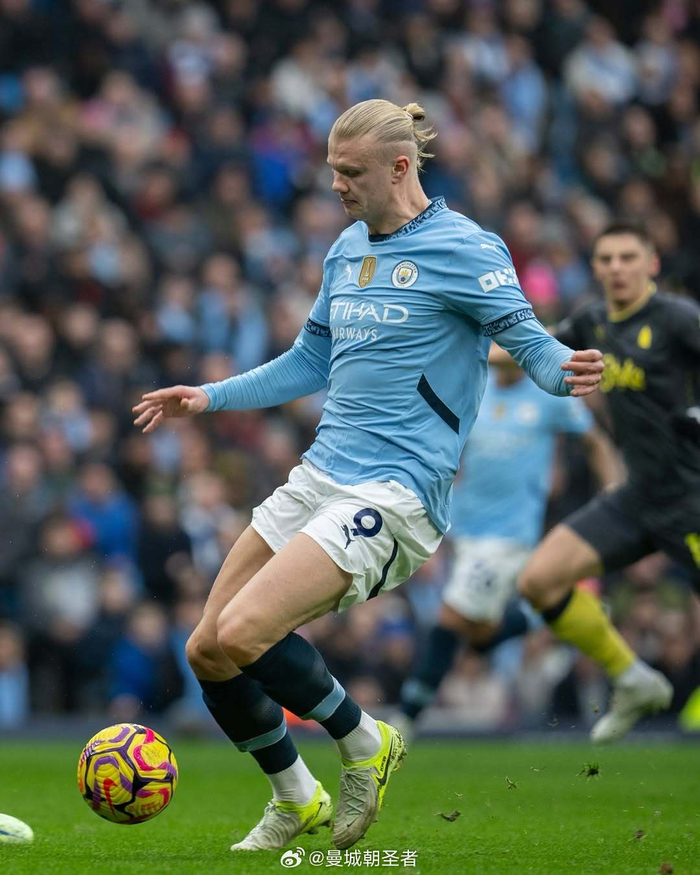 蛇精灵大战红魔鬼！意甲官方发布米兰德比预热海报（意甲发布米兰德比预热海报：蛇精灵对决红魔鬼）